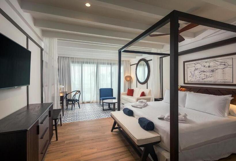 چشم‌انداز دریای سوئیت جونیور پرستیژ, Ocean Coral Spring Resort - All Inclusive