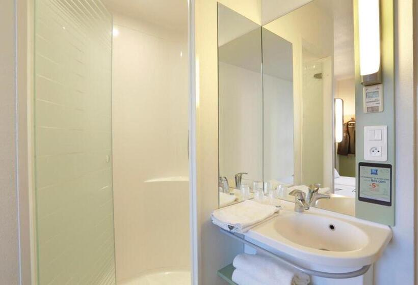 اتاق استاندارد, First Inn