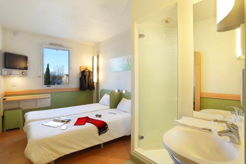 اتاق استاندارد, First Inn