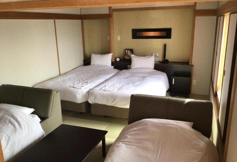Quarto Quádruplo Estandar, Richmond Hotel Tokyo Mejiro