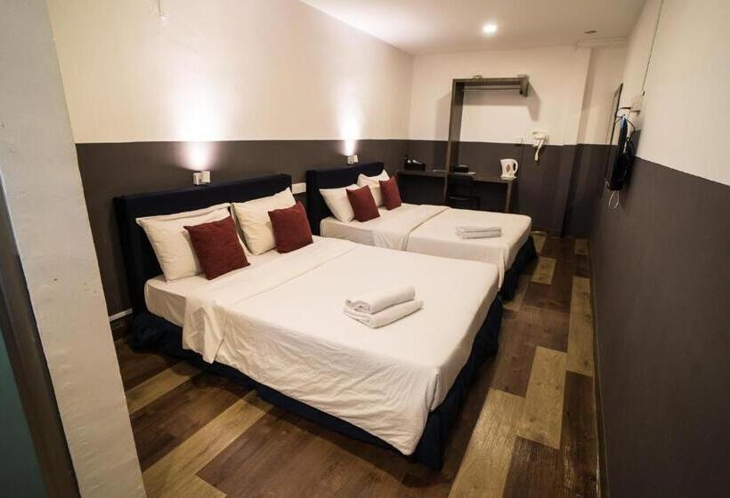 家庭间, V Hotel Johor Bahru