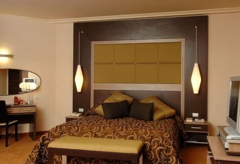 اتاق لوکس, Regency Palace