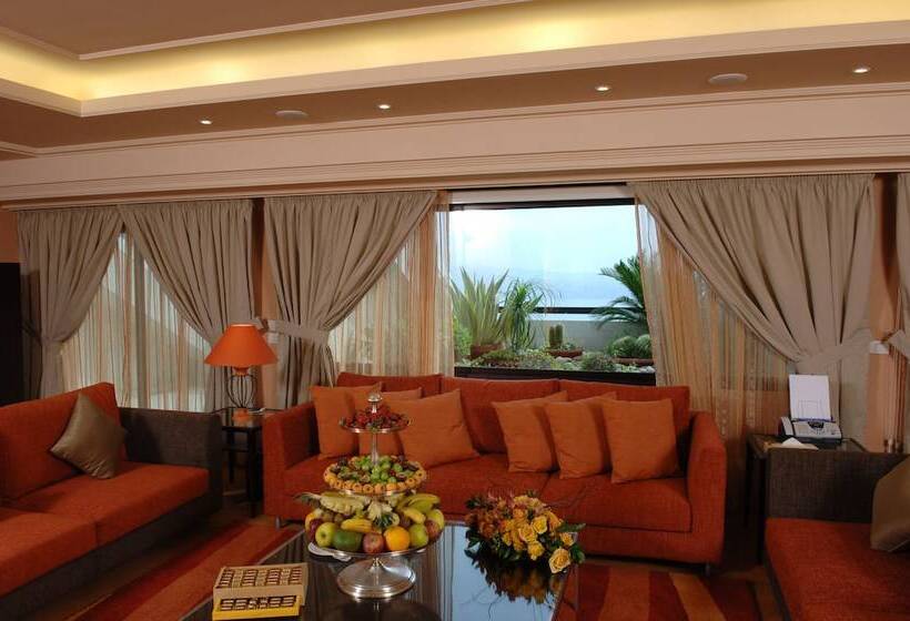 سوییت خانوادگی, Regency Palace
