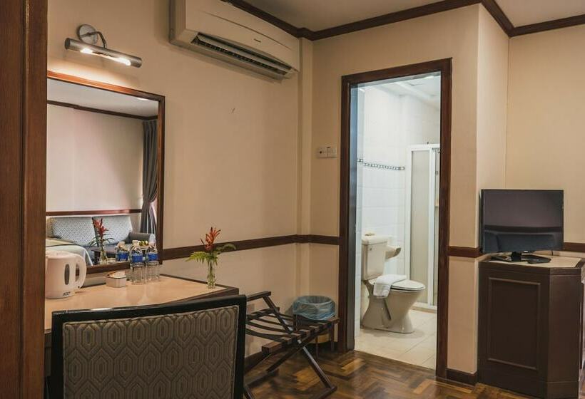 Номер Deluxe, Shah S Village