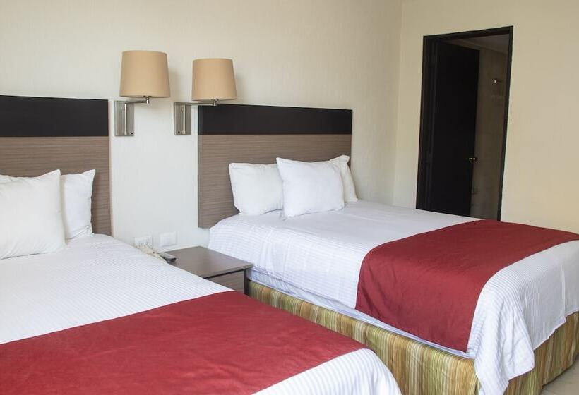 ２ダブルベッドのスタンダードルーム, Ramada Hola Culiacan