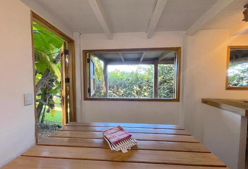 스위트 킹사이즈 침대, Calamocha Lodge