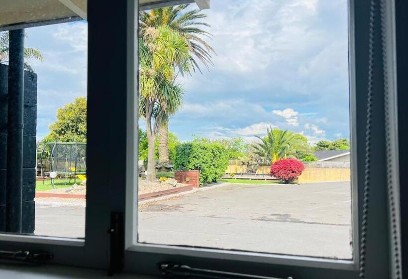 1 Bedroom Apartment, 18th Avenue Thermal Motel