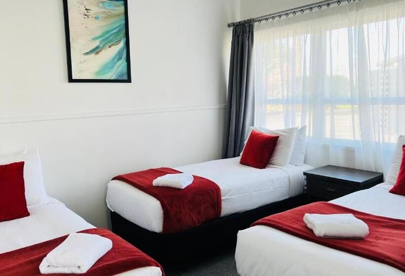 2 Bedroom Apartment, 18th Avenue Thermal Motel