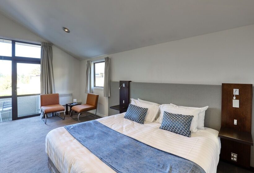 Студия Стандарт, Garden Court Suites & Apartments