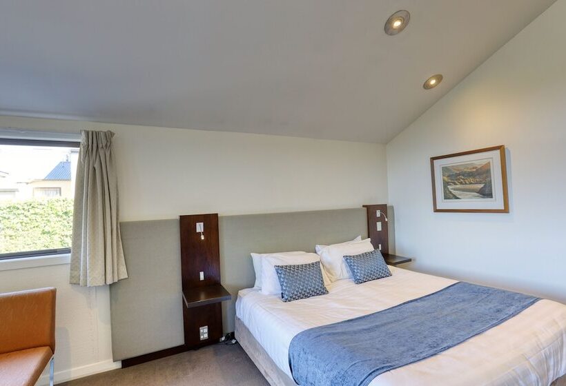 Студия Стандарт, Garden Court Suites & Apartments