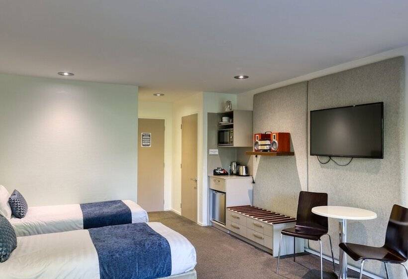 Студия Стандарт, Garden Court Suites & Apartments