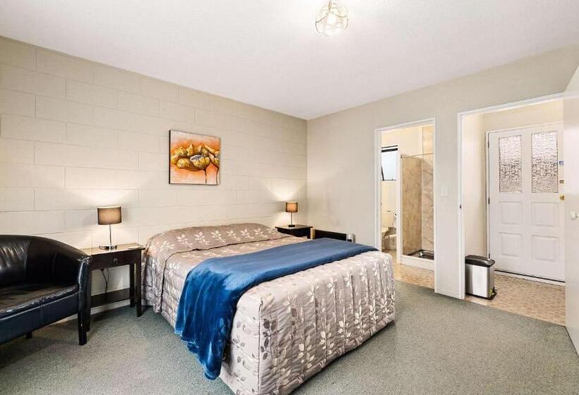 Номер Стандарт, Econo Lodge Canterbury Court Motel