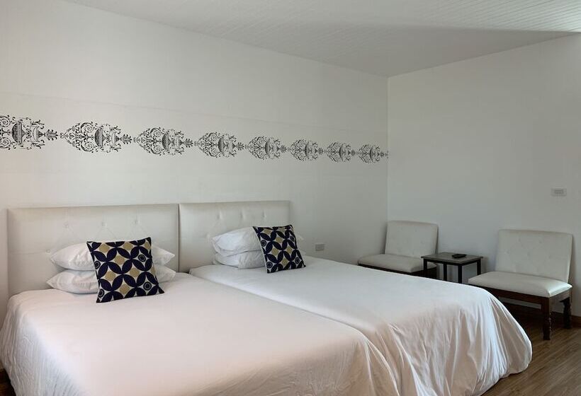 Номер Deluxe, Phetcharat Grand Hotel Maesot