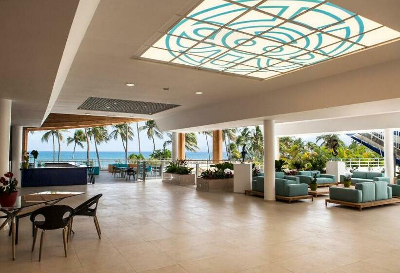 سوییت جونیور با چشم‌انداز دریا, Arawak Beach Resort