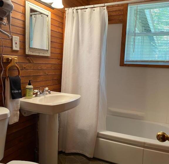 דירת חדר, Trekker, Treehouses Cabins And Lodge Rooms
