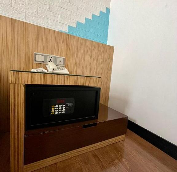 Номер Executive Кровать Кинг, New World Express Motel