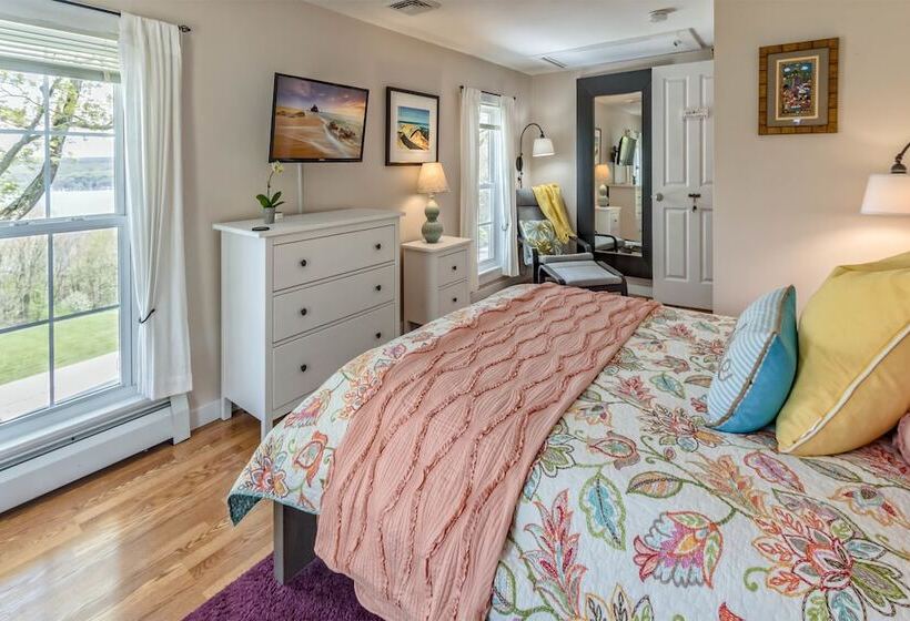 Люкс Премиум, Moonshadow B&b