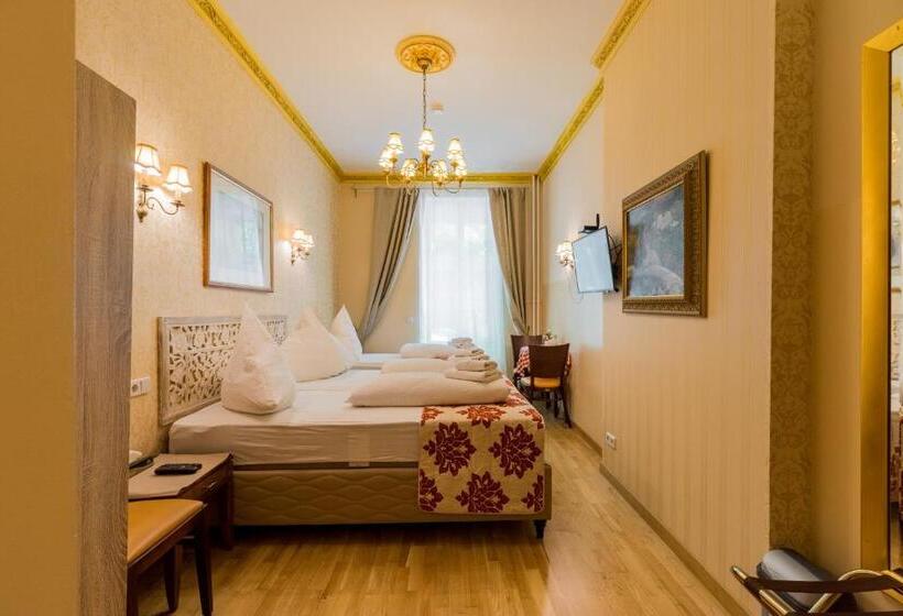 اتاق کلاسیک چهارنفره, Parlamento Rooms