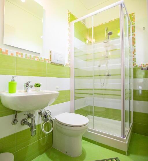 חדר סטנדרט נוף לים עם מרפסת, B&b Pepito