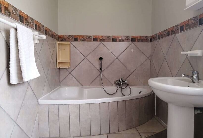 Шале 1 Спальня, Outeniquabosch Lodge