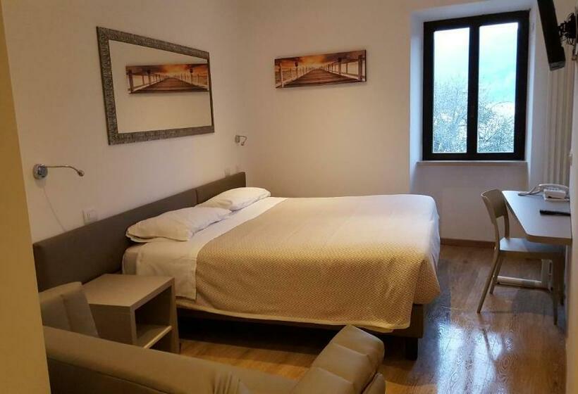 اتاق سوپریور, Albergo Pace