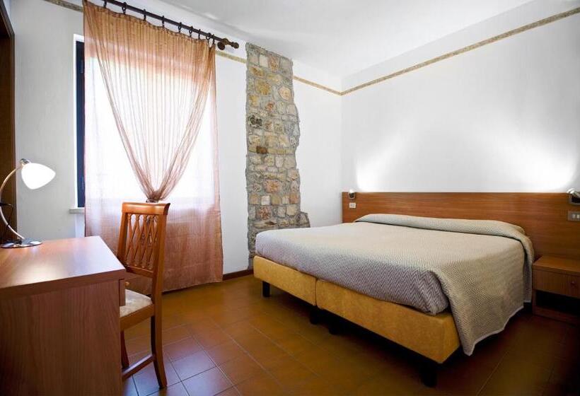 اتاق اکونومی, Albergo Pace