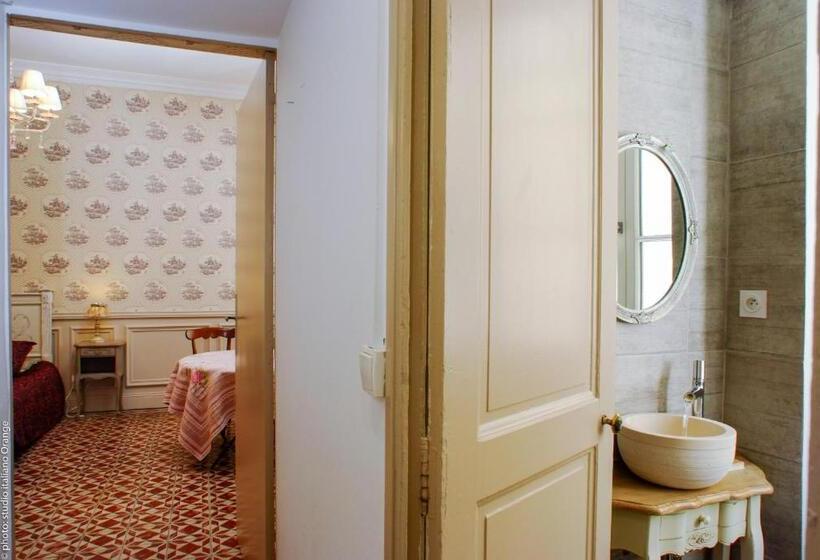 اتاق لوکس, B&b La Petite Saunerie