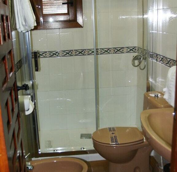 اتاق استاندارد, Hostal Las Terrazas De La Alpujarra