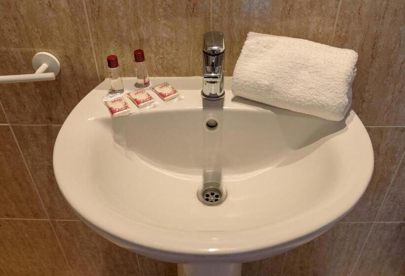 Четырехместный Номер Стандарт, Hostal Boutique Beni