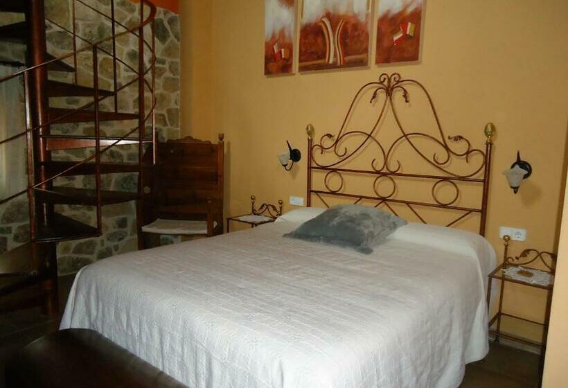 Suíte com Hidromassagem, Hostal Casa Laure Y Mª Jose