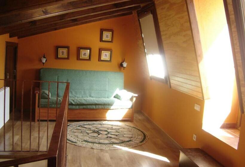 سوئیت با وان آب گرم, Hostal Casa Laure Y Mª Jose