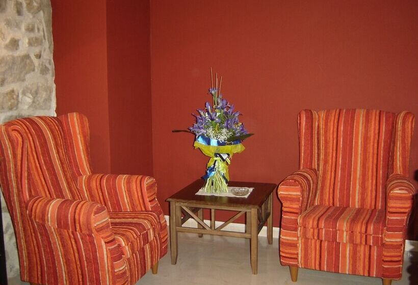 Quarto Estandar com Sacada, Hostal Casa Laure Y Mª Jose