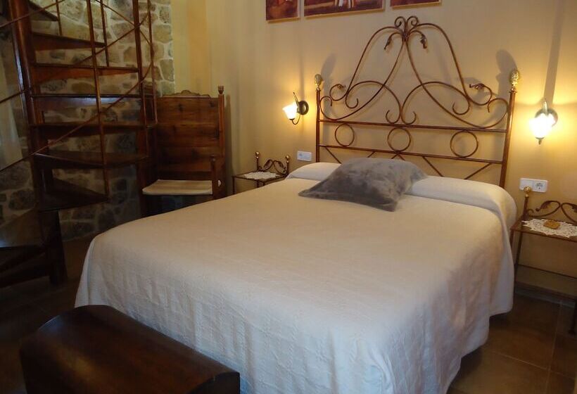 سوئیت با وان آب گرم, Hostal Casa Laure Y Mª Jose