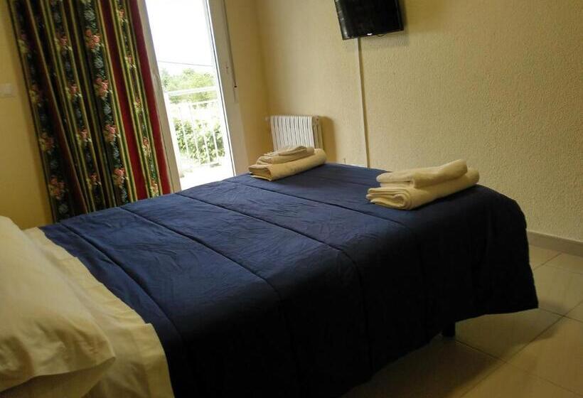 Номер Стандарт, Hostal Orly
