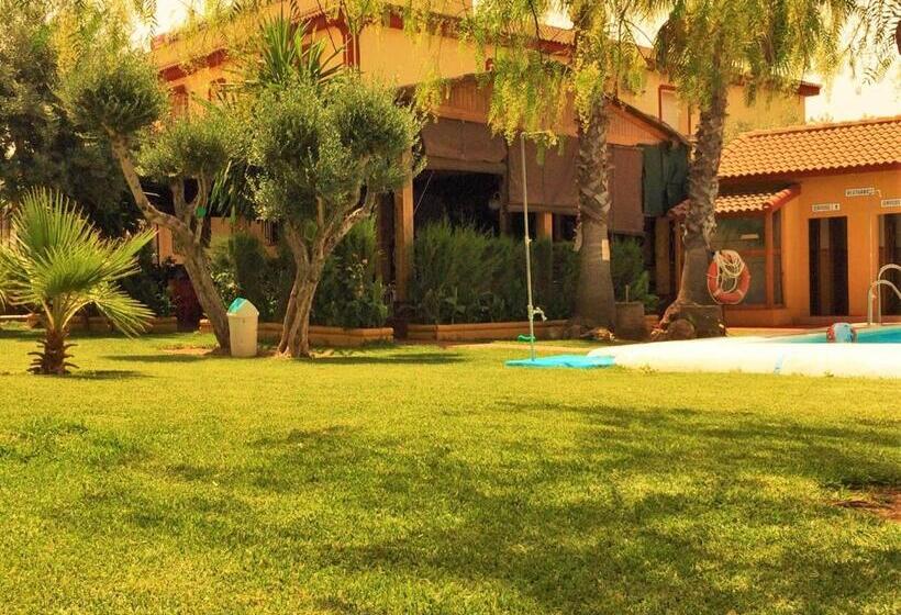 Номер Стандарт Трехместный, Hostal Al Andalus