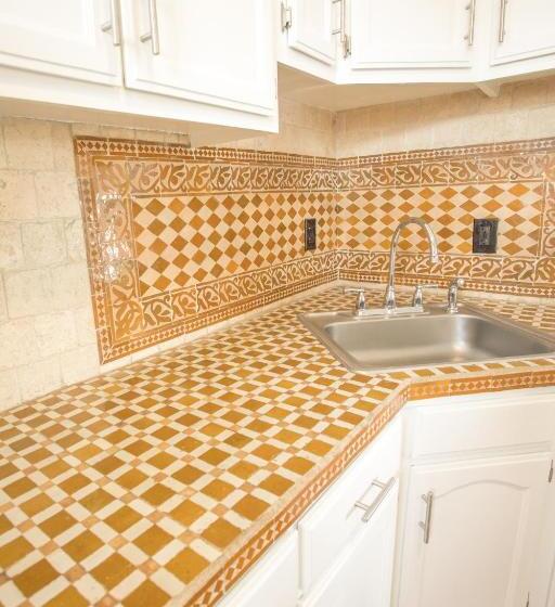 Quarto Ático, Broadlind