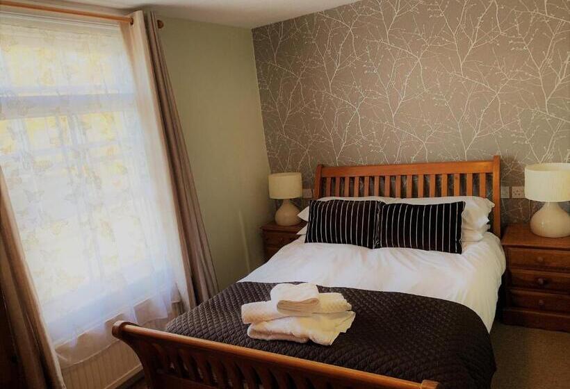 اتاق استاندارد, The White Hart Country Inn