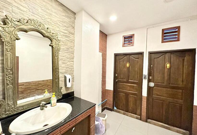 Quarto Estandar, Baan At Khaosan Hostel