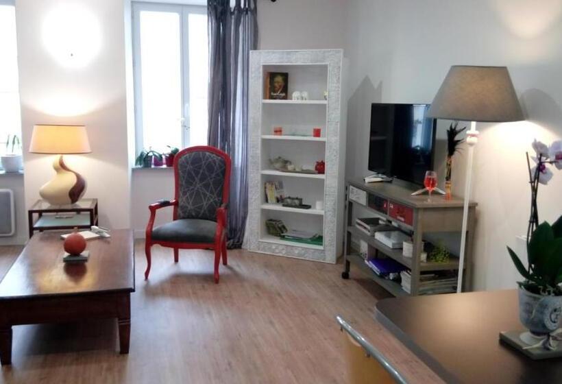 آپارتمان 1 خوابه, Les Chambres Hautes D'anastasia