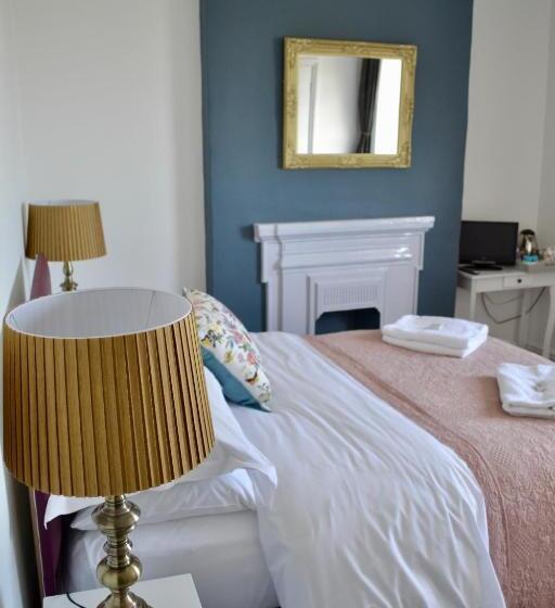 Номер Стандарт Вид на Море, The Nags Head   Room Only Accommodation