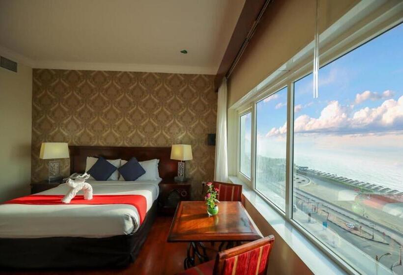 اتاق اجرایی با چشم‌انداز دریا, Mermaid Beach Hotel Llc