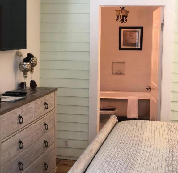 스탠다드 룸 킹사이즈 침대, Seaglass Inn Bed And Breakfast