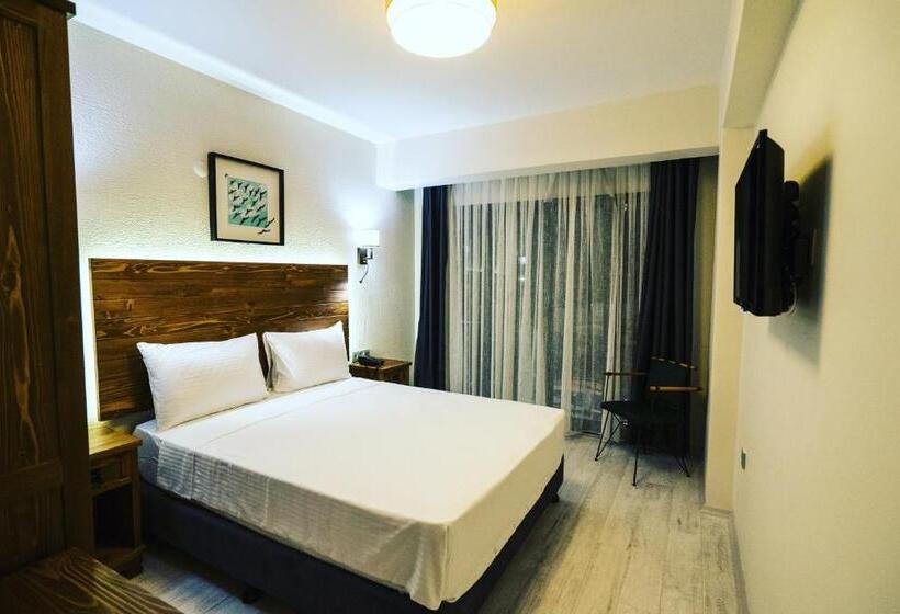 Номер Стандарт Вид на Море, 8 Rooms