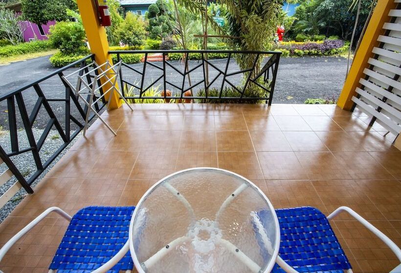 标准间, Baan Suan Mee Tang