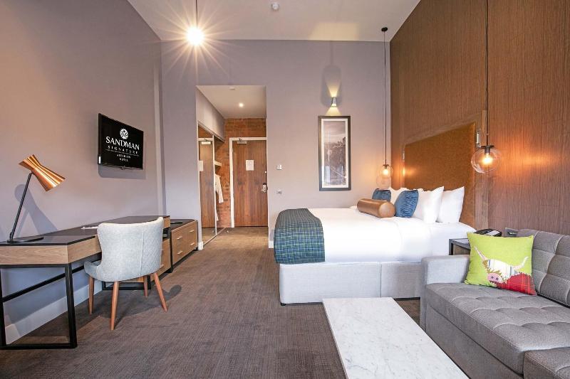 اتاق استاندارد با تخت بزرگ, Sandman Signature Aberdeen Hotel & Spa