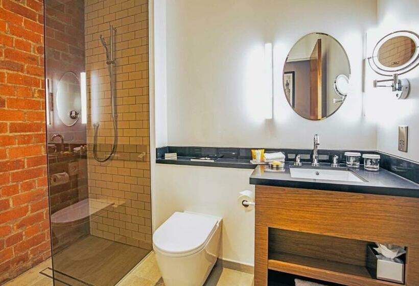 带大床的标准间, Sandman Signature Aberdeen Hotel & Spa
