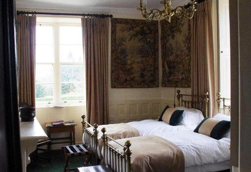 스탠다드 룸 킹사이즈 침대, Appleby Castle
