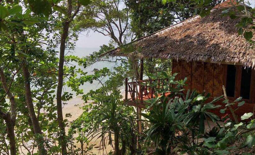 بانگلوی لوکس, Jungle Hill Beach Bungalow