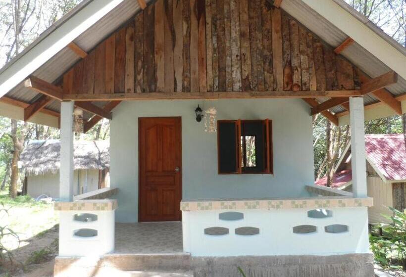 بانگلوی سوپریور, Jungle Hill Beach Bungalow