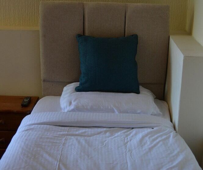 اتاق استاندارد یک نفره, Central Cove Guesthouse